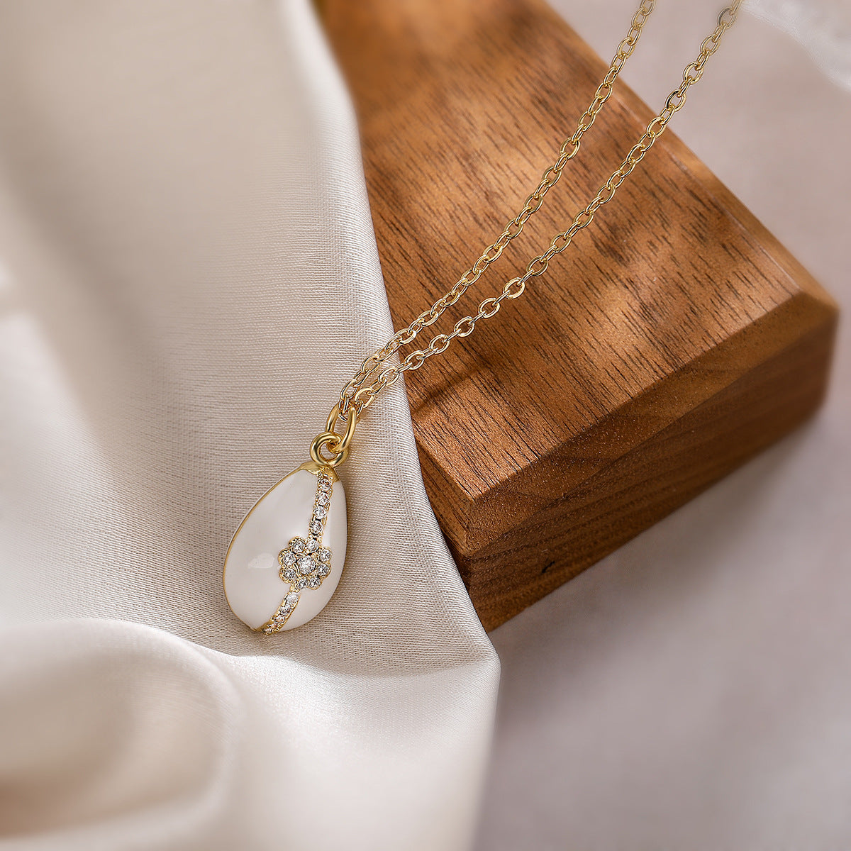 Minimalist Geometric Pendant Necklace for Women in Brass with Enamel Finish and Zircon Inlay, Elegant Clavicle Chain
