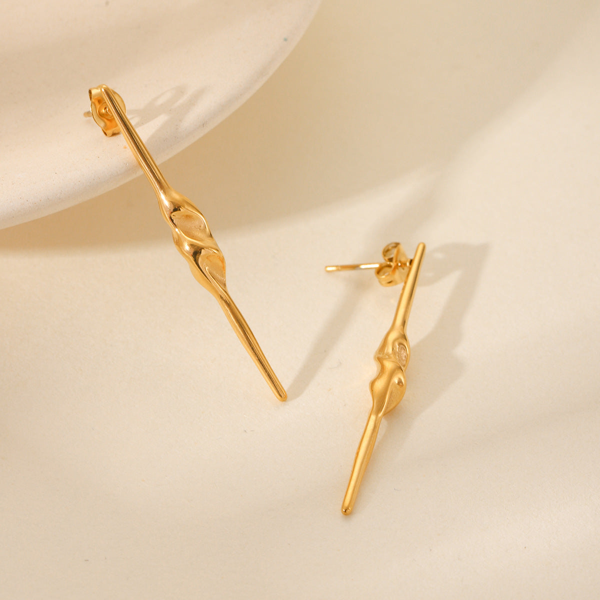 Geometric Spiral Needle-Shaped Stainless Steel Earrings for Women with Plated Finish, Hypoallergenic and Fade-Resistant Fashion Jewelry