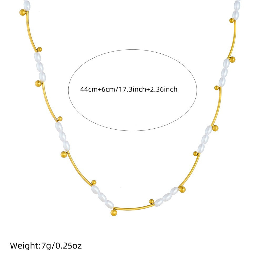 Elegant French Vintage Style Oval Pearl and Gold-Plated Stainless Steel Clavicle Necklace with Irregular Spacing