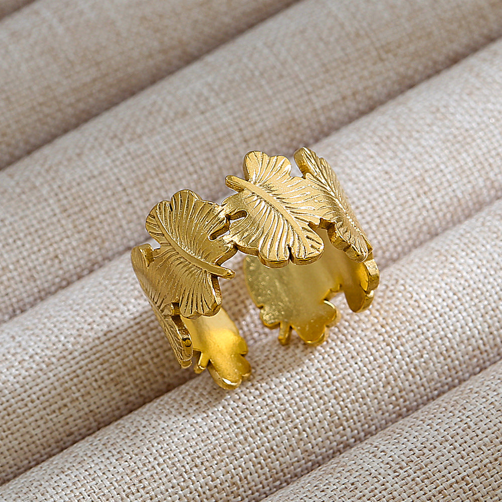 Anillo de Acero Titanio en Forma de U Geométrico Estilo Punk con Baño de Oro de 18K y Piedra Ovalada de Lava Micro-Pavé