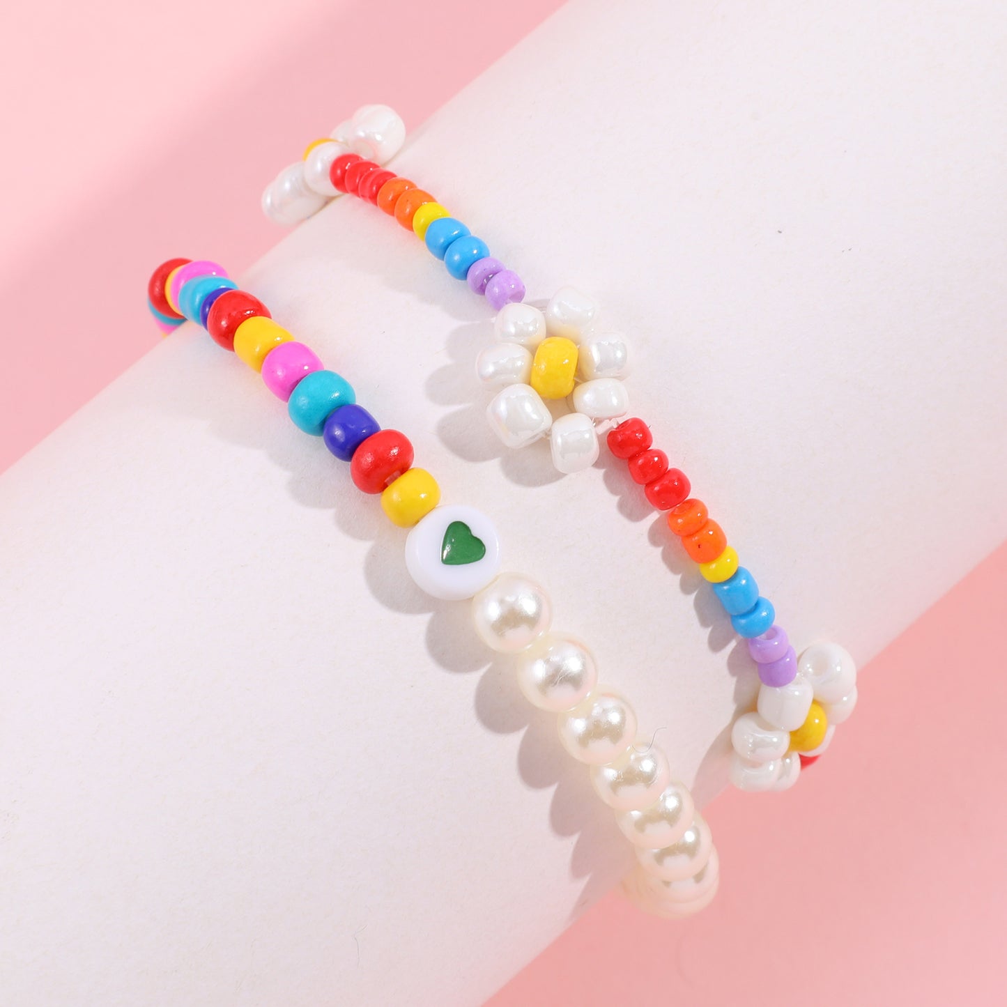Set di Braccialetti con Margherite e Perline a Cartone Animato per Bambini Bracciali in Resina e Plastica Fatti a Mano