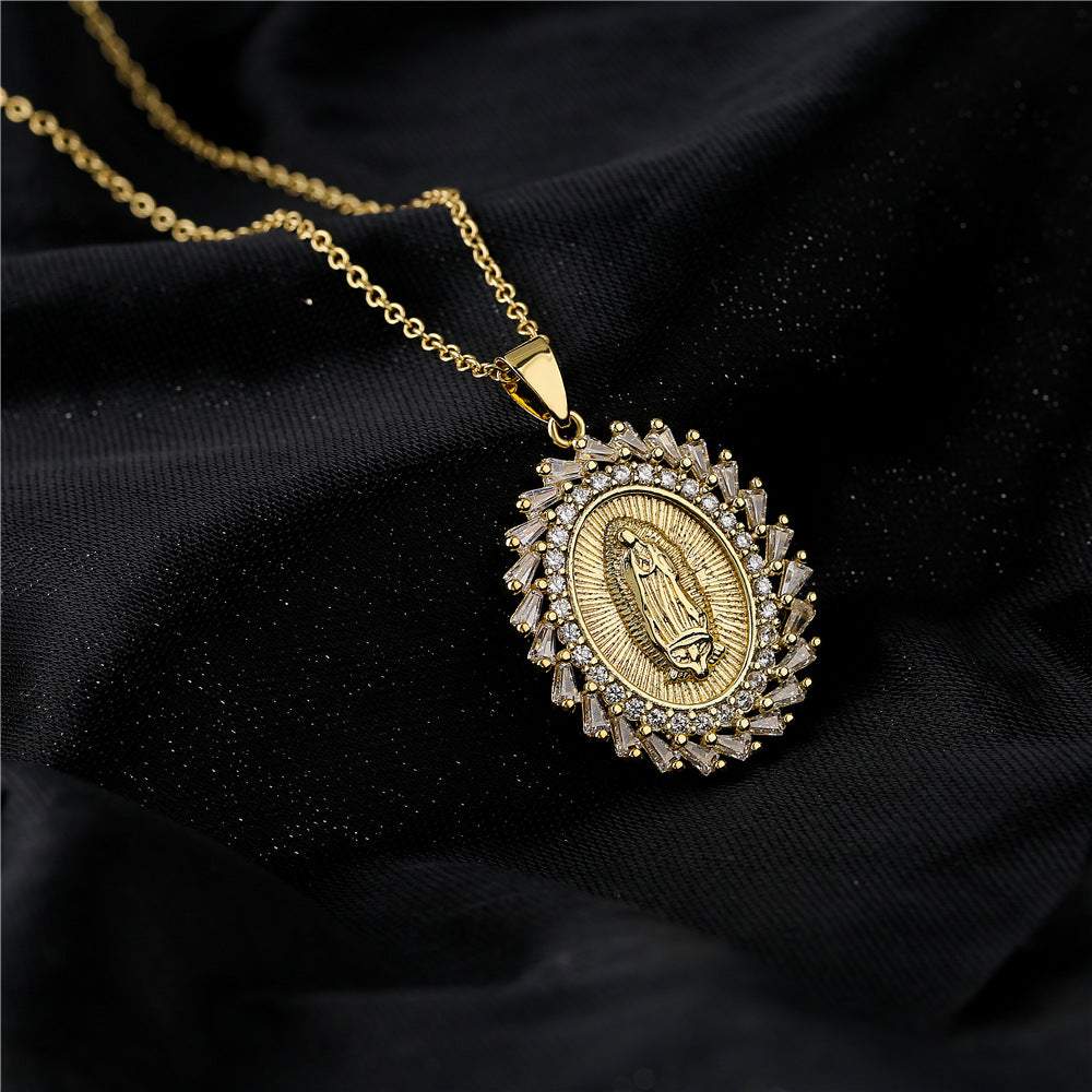 Collana pendente geometrica religiosa da donna in rame con zirconi micro-incastonati su catena a O