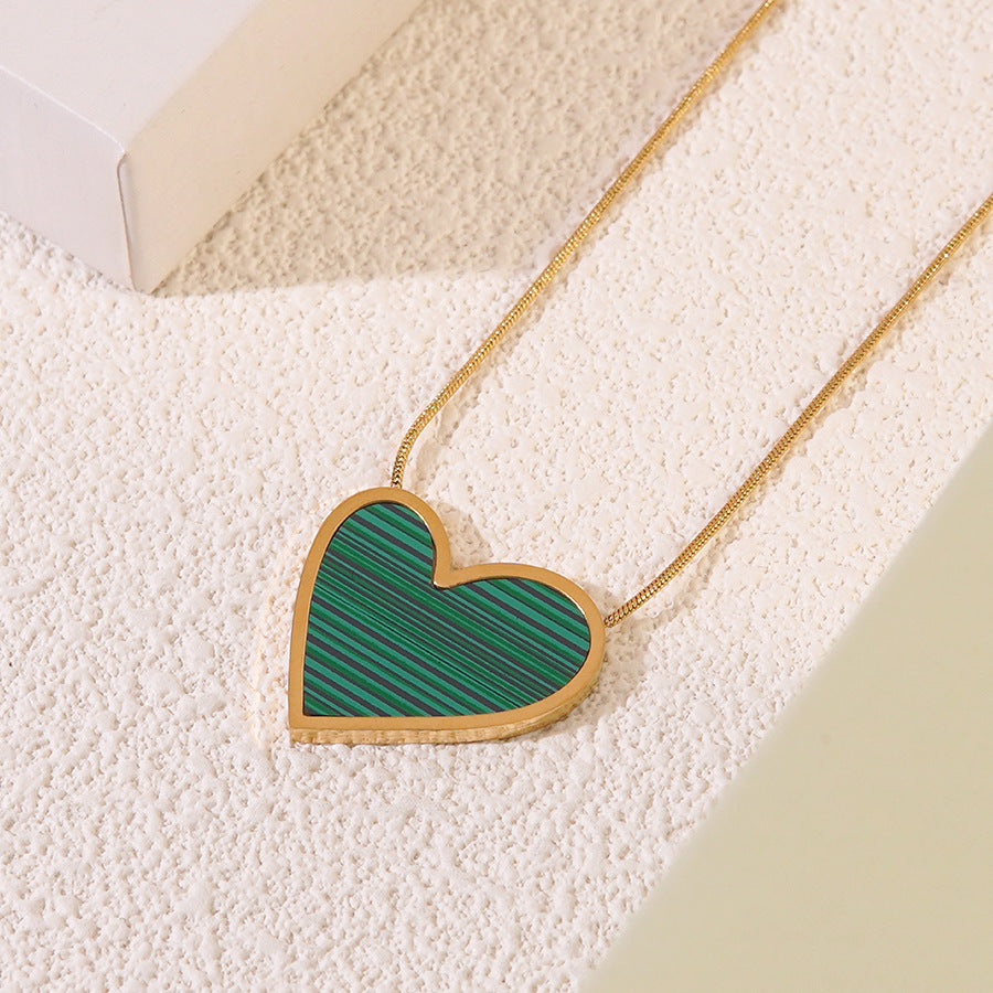 Elegante collana a cuore in acciaio inossidabile placcato con catena a serpente gioielli unisex