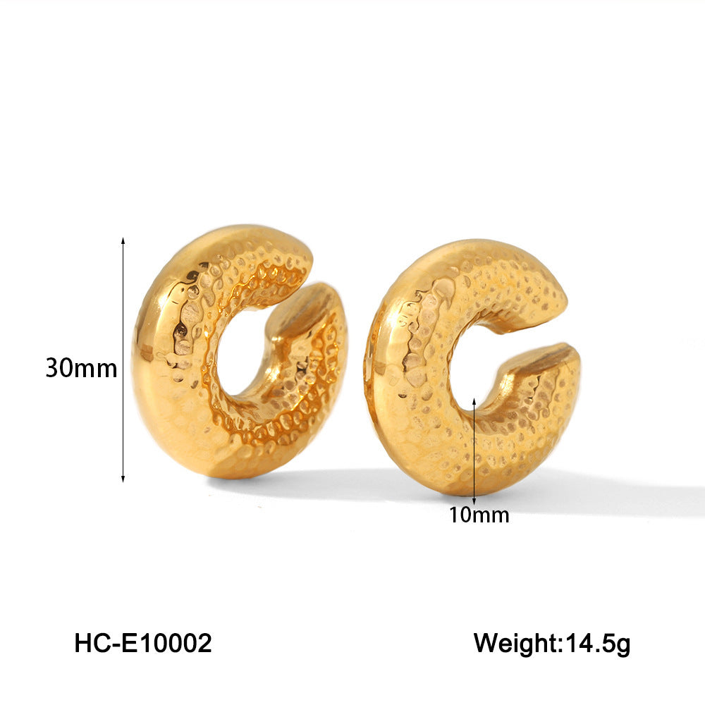 Geometric Hollow Ear Clip for Women in Stainless Steel with Gold Plating and Hammered Texture