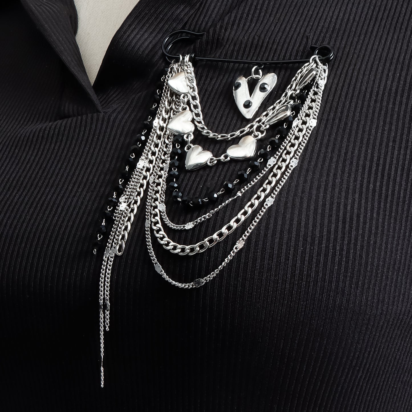 Sweet Streetwear Y2K Geometric Heart Alloy Plated Tassel Brooch with Black Beads