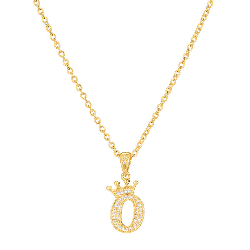 Collana da donna in acciaio inossidabile a forma di corona, minimalista, con zirconi cubici micro-pavé e charm a lettera