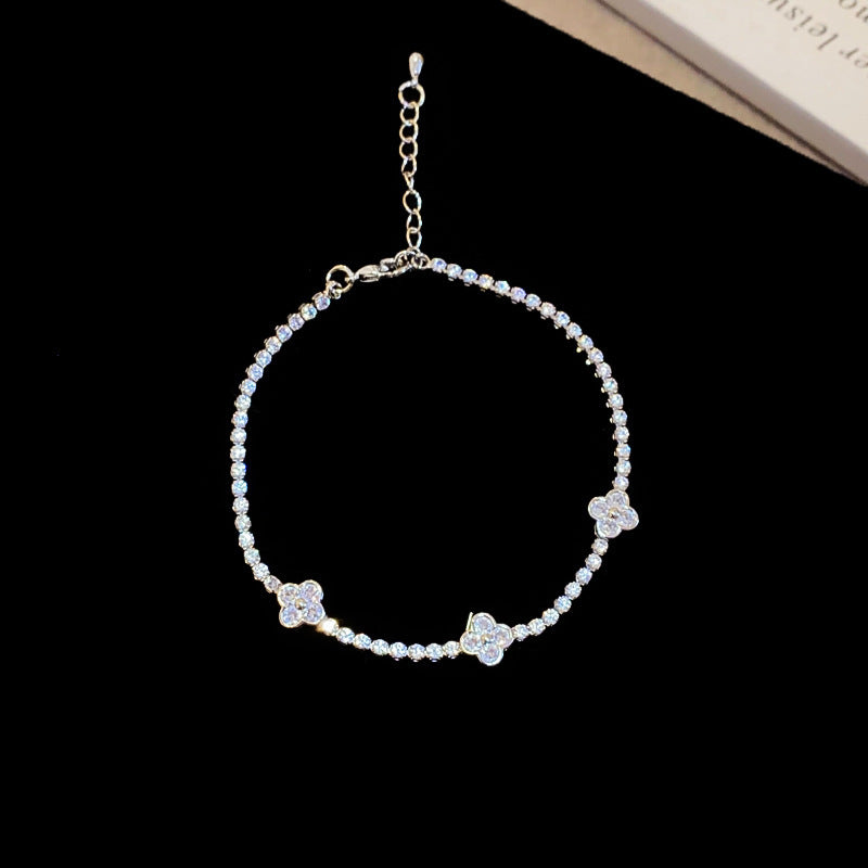 Elegant Luxury Oval Cubic Zirconia Inlaid Brass Bracelet for Women