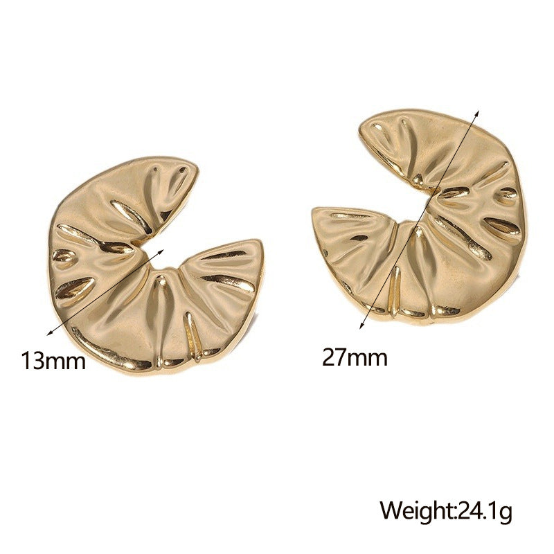 Orecchini a perno geometrici minimalisti da donna in acciaio inossidabile con placcatura in oro 18 carati e dettagli testurizzati effetto stropicciato