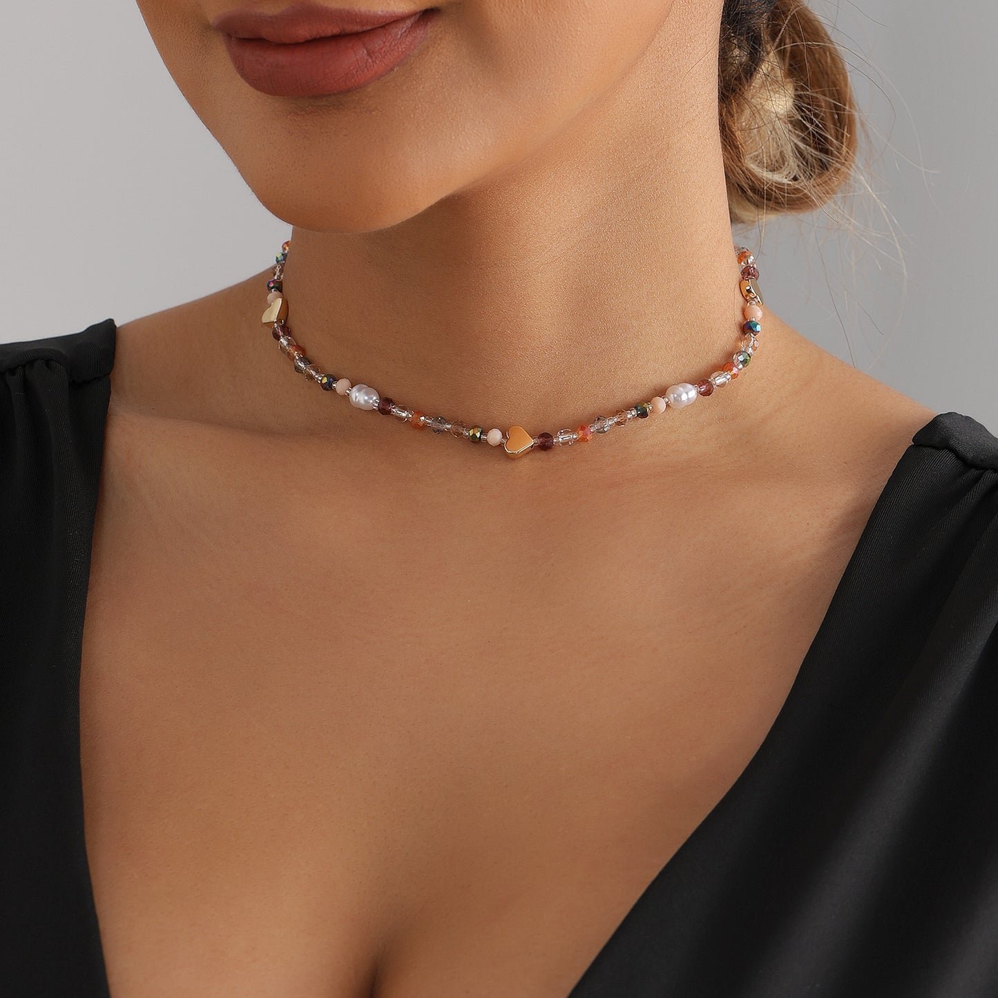 Casual Colorful Crystal Heart Geometric Alloy Plated Necklace for Unisex