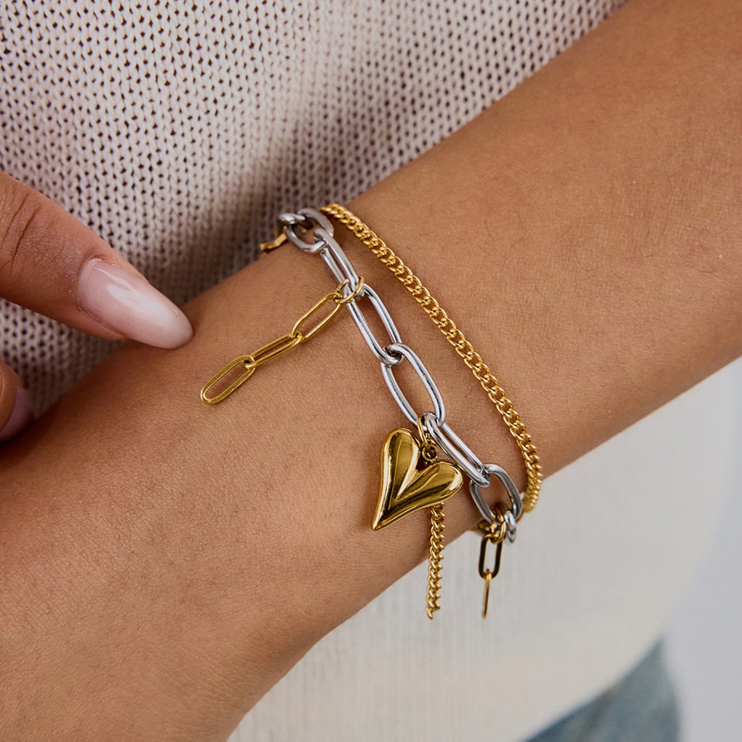 Elegant Heart Geometric Stainless Steel Plated Bracelet for Women