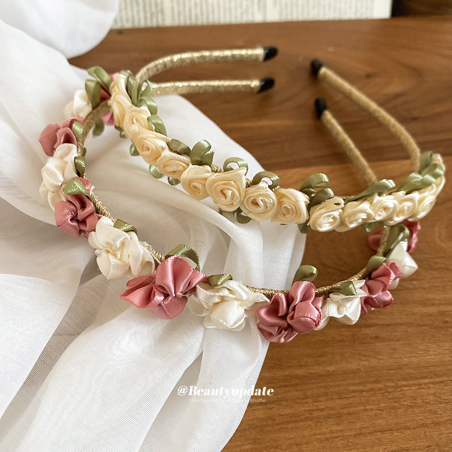 Elegante Fascia per Capelli Floreale in Tessuto da Donna Stile Lusso Leggero Primaverile Accessorio per Capelli Moderno Minimalista per Uso Quotidiano e Pendolarismo in Ufficio