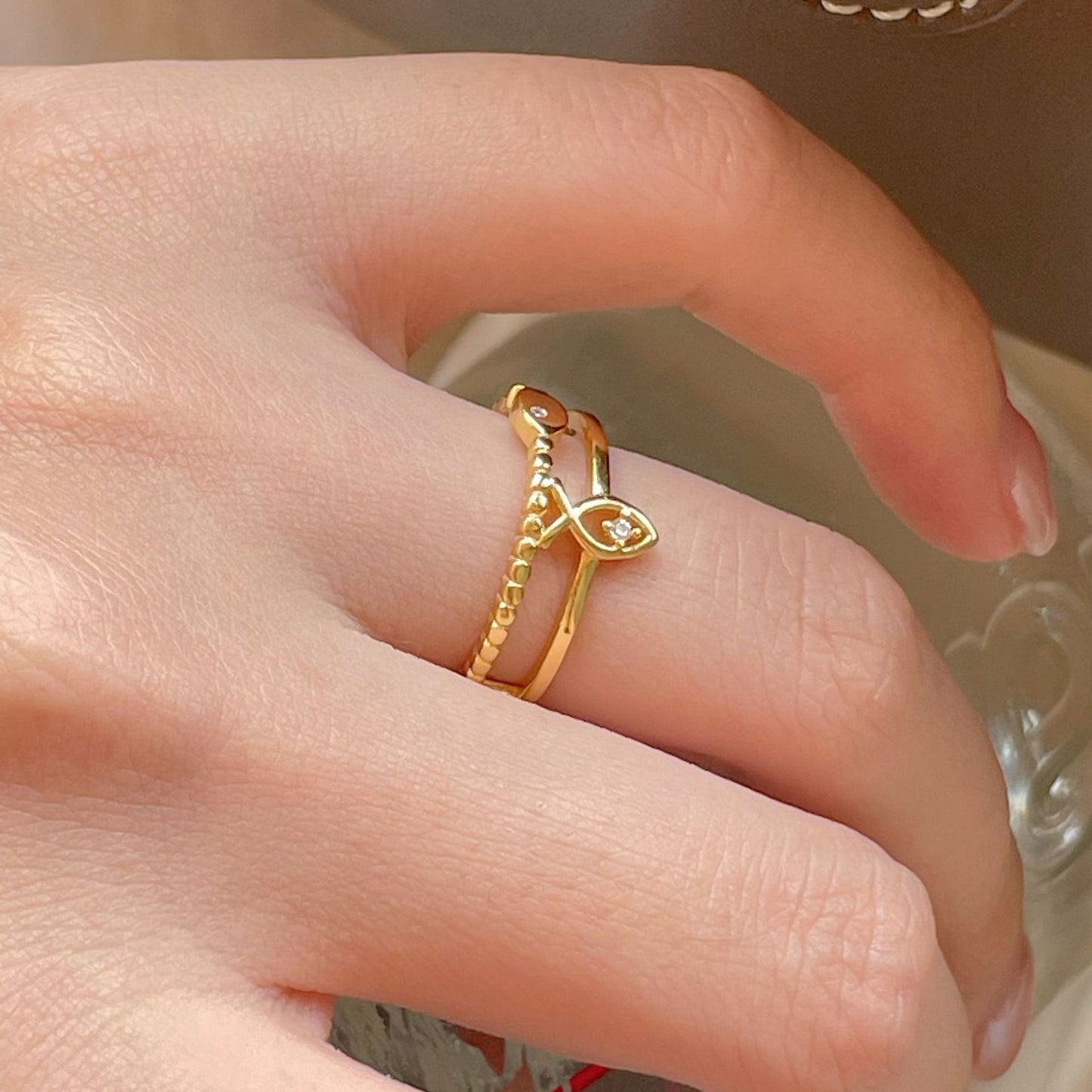 Anello minimalista a forma di pesce in Argento Sterling 925 con placcatura per donna