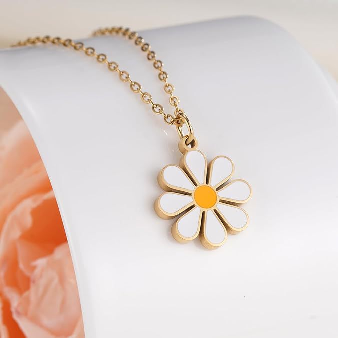 Sweet Floral Drip Oil Titanium Steel Daisy Pendant Necklace for Women