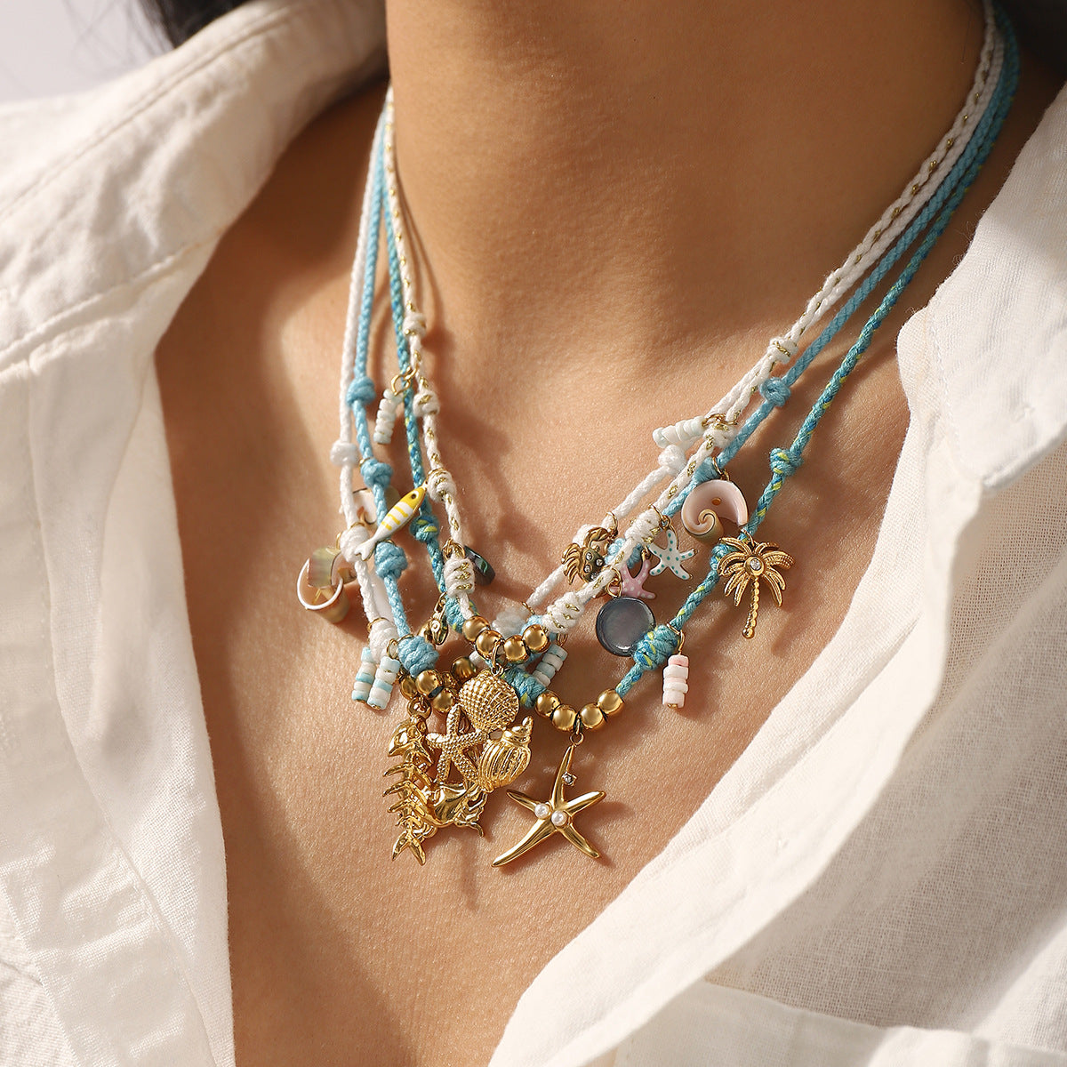 Collana con Pendente Stella Marina e Conchiglia Stile Naturale da Donna, in Acciaio Inox con Finitura Placcata Oro 14K su Catena a Cordino