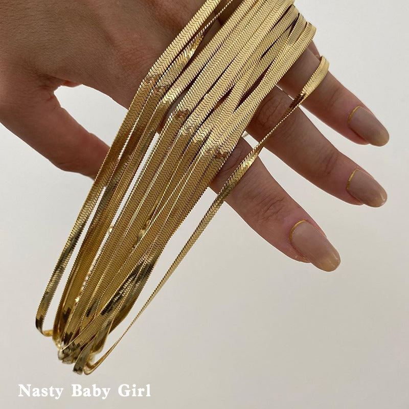 Gargantilla Minimalista Geométrica de Acero Inoxidable Chapado en Oro con Cadena de Serpiente Plana para Mujer y Hombre
