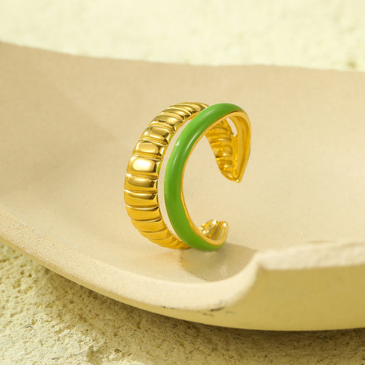 Anillo Abierto de Acero Inoxidable con Doble Raya Esmaltada Verde Bañado en Oro de 18K Estilo OL para Mujer