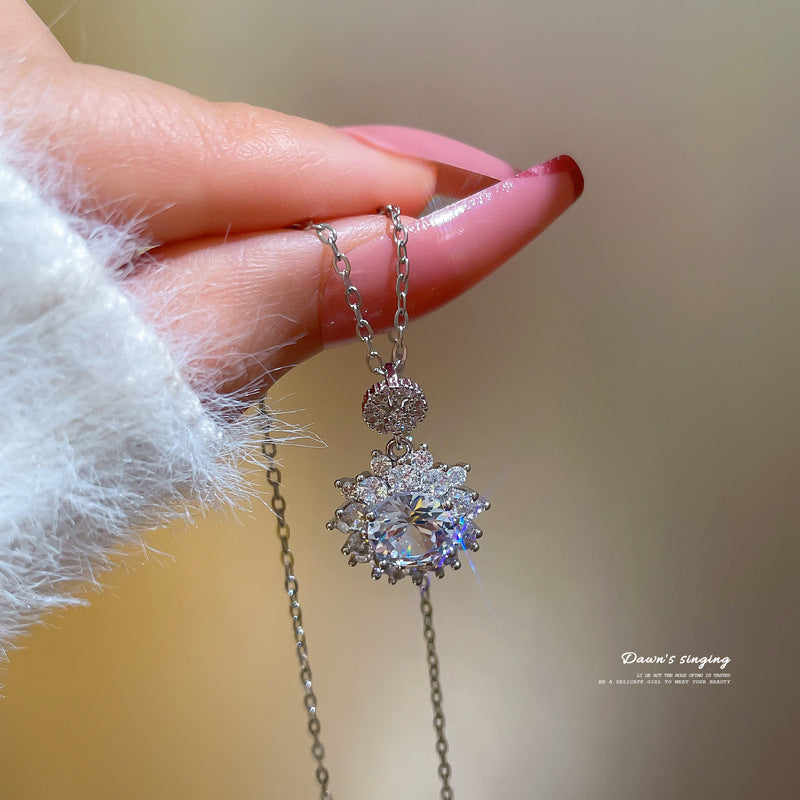 Collana con Pendente Geometrico in Acciaio al Titanio con Strass per Donna e Uomo, Gioielli a Catena Placcati con Scintillanti Zirconi
