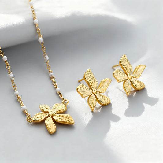 Collar de cadena con eslabones de acero inoxidable con baño de oro, diseño floral, para mujer