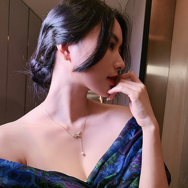 Minimalist Ginkgo Leaf Pendant Necklace in Titanium Steel with Gold Plating for Women
