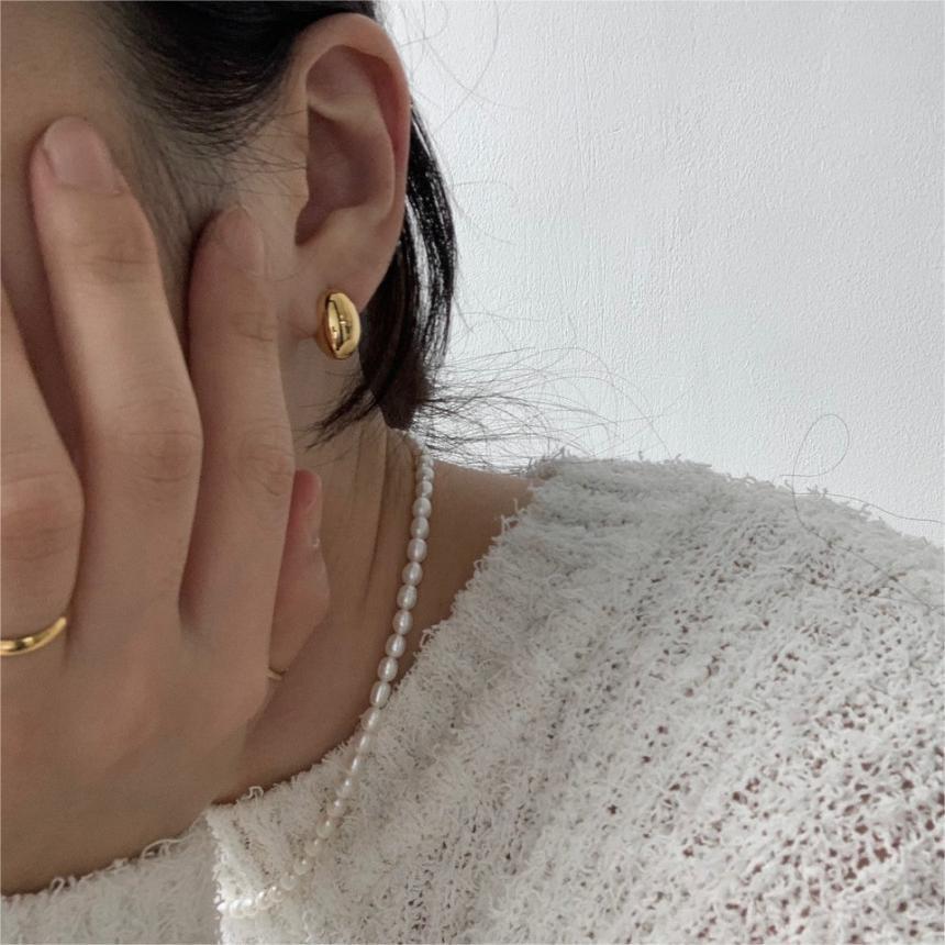 Minimalist Oval-Shaped 925 Sterling Silver Ear Clips with Plated Finish for Women