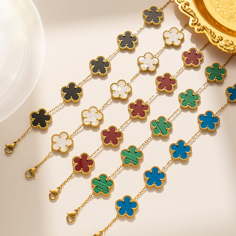 Sweet Fresh Floral Style Double-Sided Plum Blossom Bracelet for Women Made of Titanium Steel with Electroplating Finish