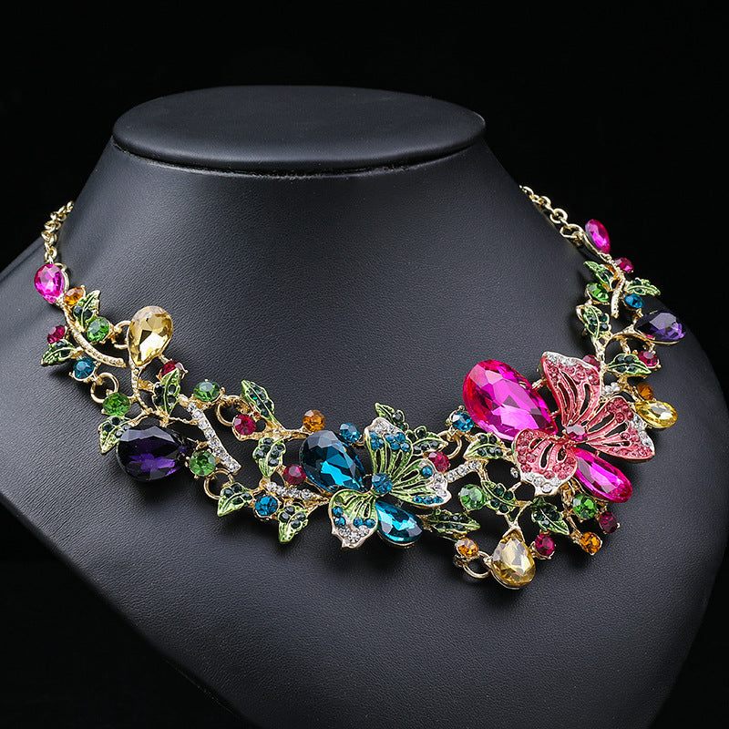 Juego de collar con colgante floral vintage para mujer, collar con relicario de esmalte de color, aleación, con pendientes a juego
