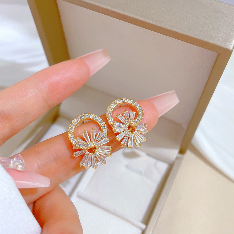 Geometric Stud Earrings for Women with Plated Copper Design, Elegant Long Tassel Drop Earrings, Sweet Style Jewelry