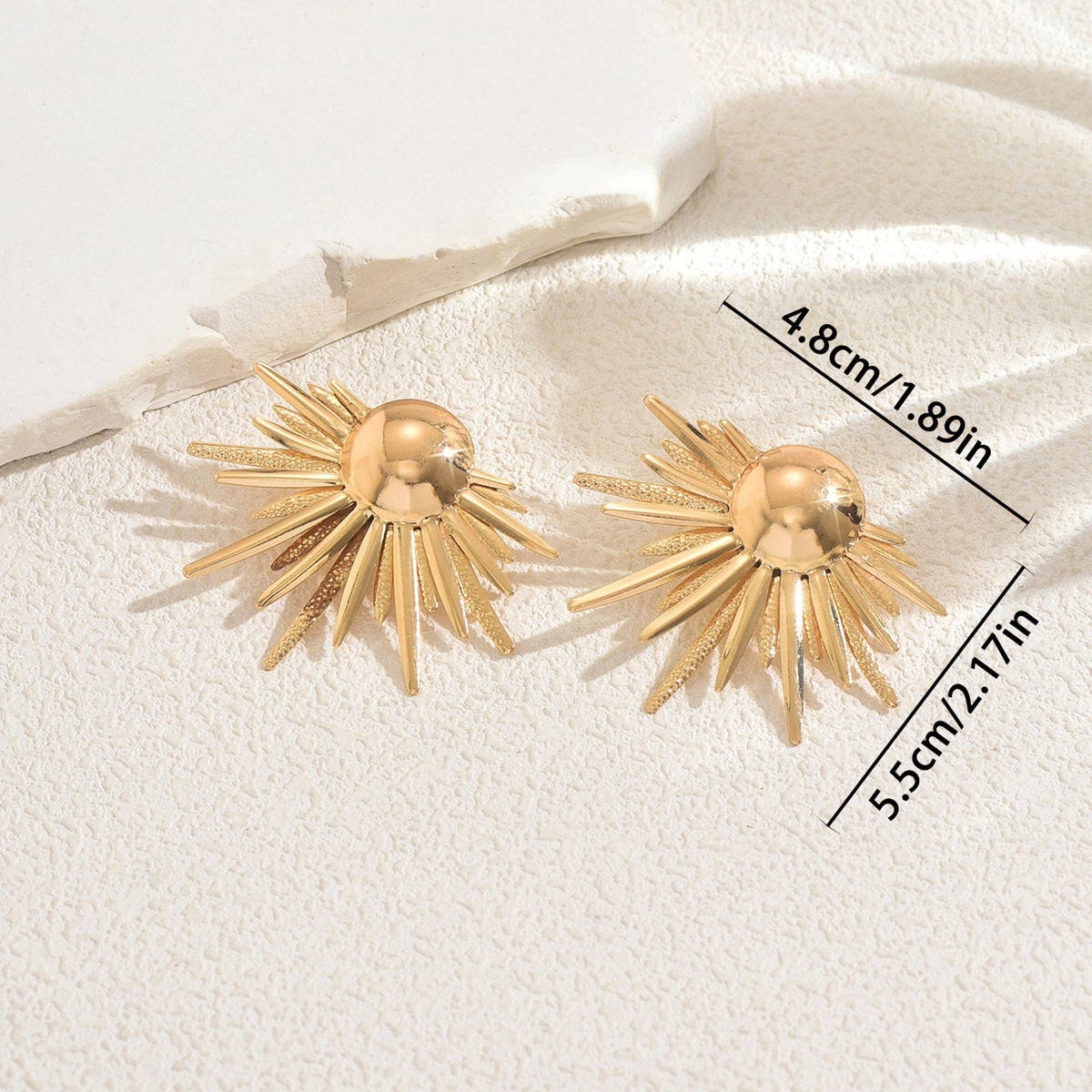 Luxury Geometric Star-Shaped Alloy Hoop Earrings for Women with Electroplated Finish