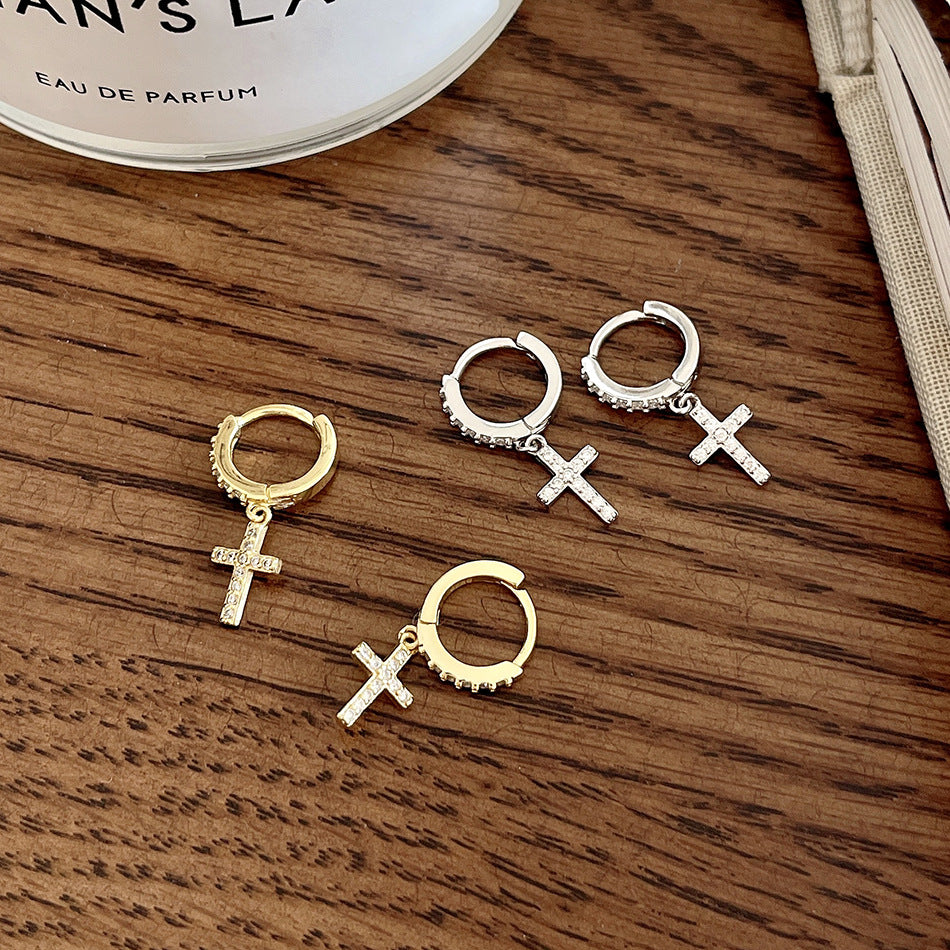 Dulces aretes de aro minimalistas con cruz de plata de ley 925 chapados en diamantes de imitación para mujer