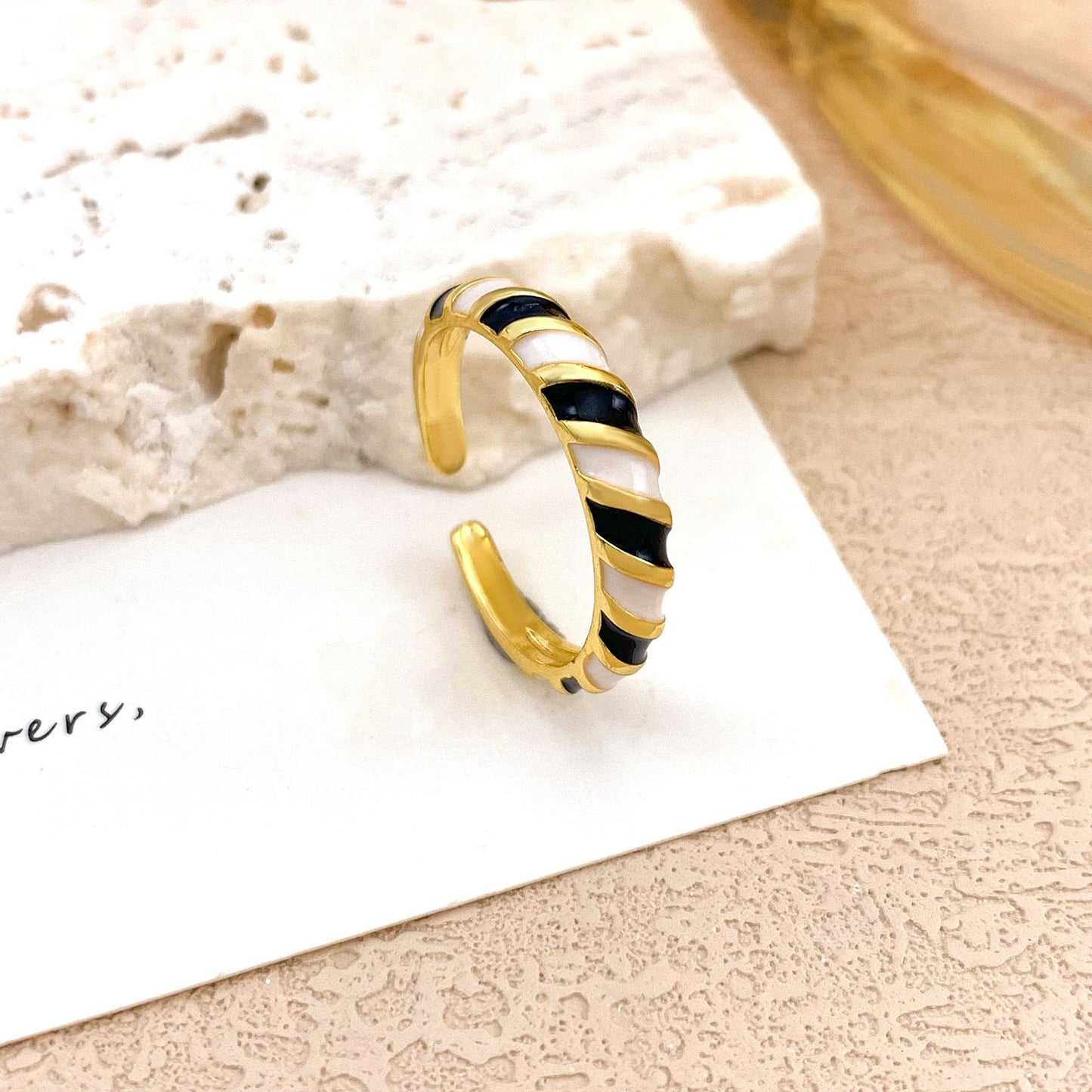 Minimalist Luxury Geometric Open Ring Alloy Gold Plated Women's Jewelry
