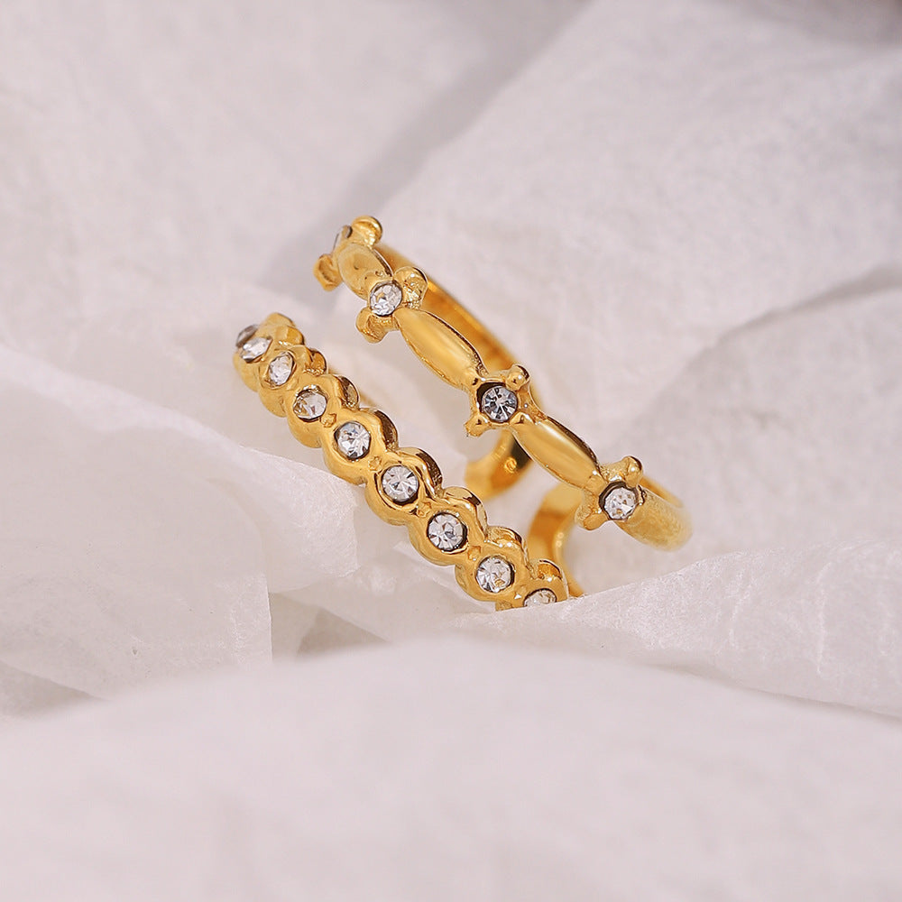 Anello Minimalista Geometrico in Acciaio Inox con Placcatura in Oro 18K e Doppi Strass per Donna