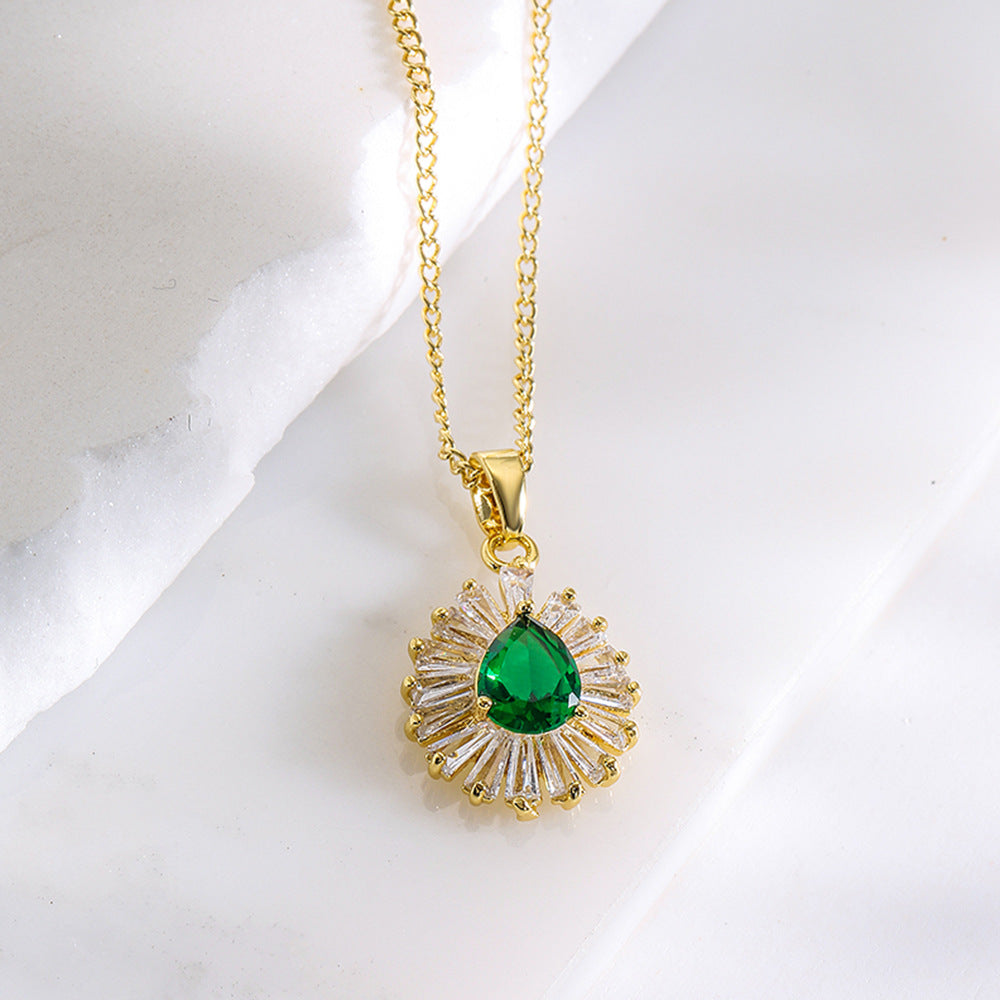 Elegant Water-Drop Shaped Five-Pointed Star Pendant Necklace for Women Made of Brass with Real Gold Plating and Zircon Inlay
