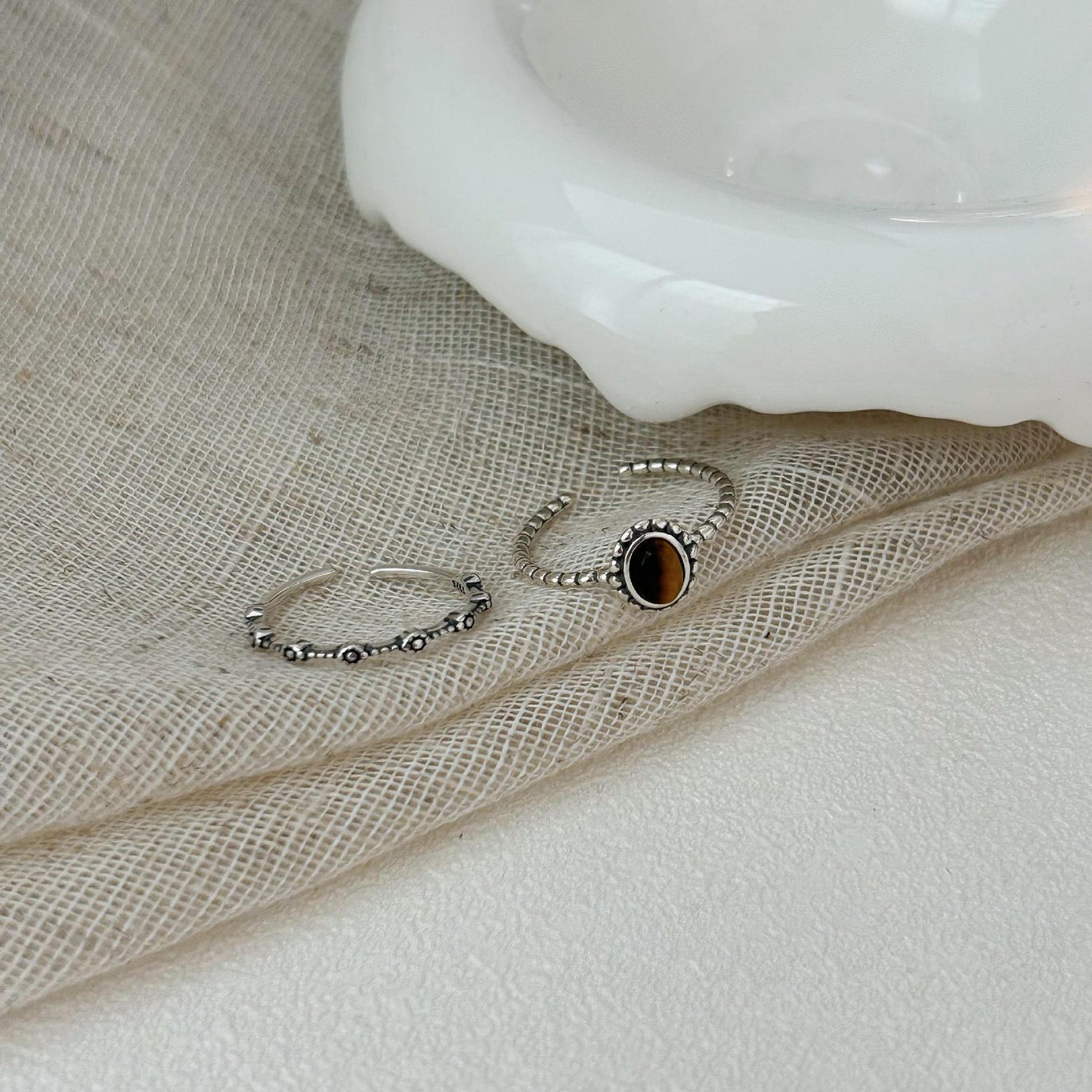 Minimalist Vintage 925 Sterling Silver Irregular Tiger's Eye Inlay Ring for Women