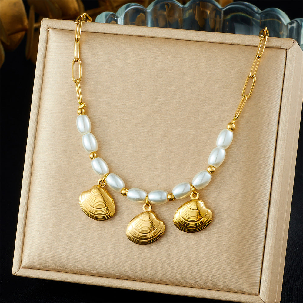 Minimalist Gold Plated Oval Stainless Steel Shell Pendant with Imitation Pearl Curb Chain Necklace for Women