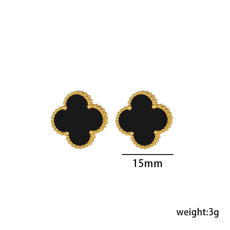 Set di collana, bracciale e orecchini in acciaio al titanio di lusso a forma di trifoglio con finitura placcata, catena a O, catena per clavicola e design ipoallergenico