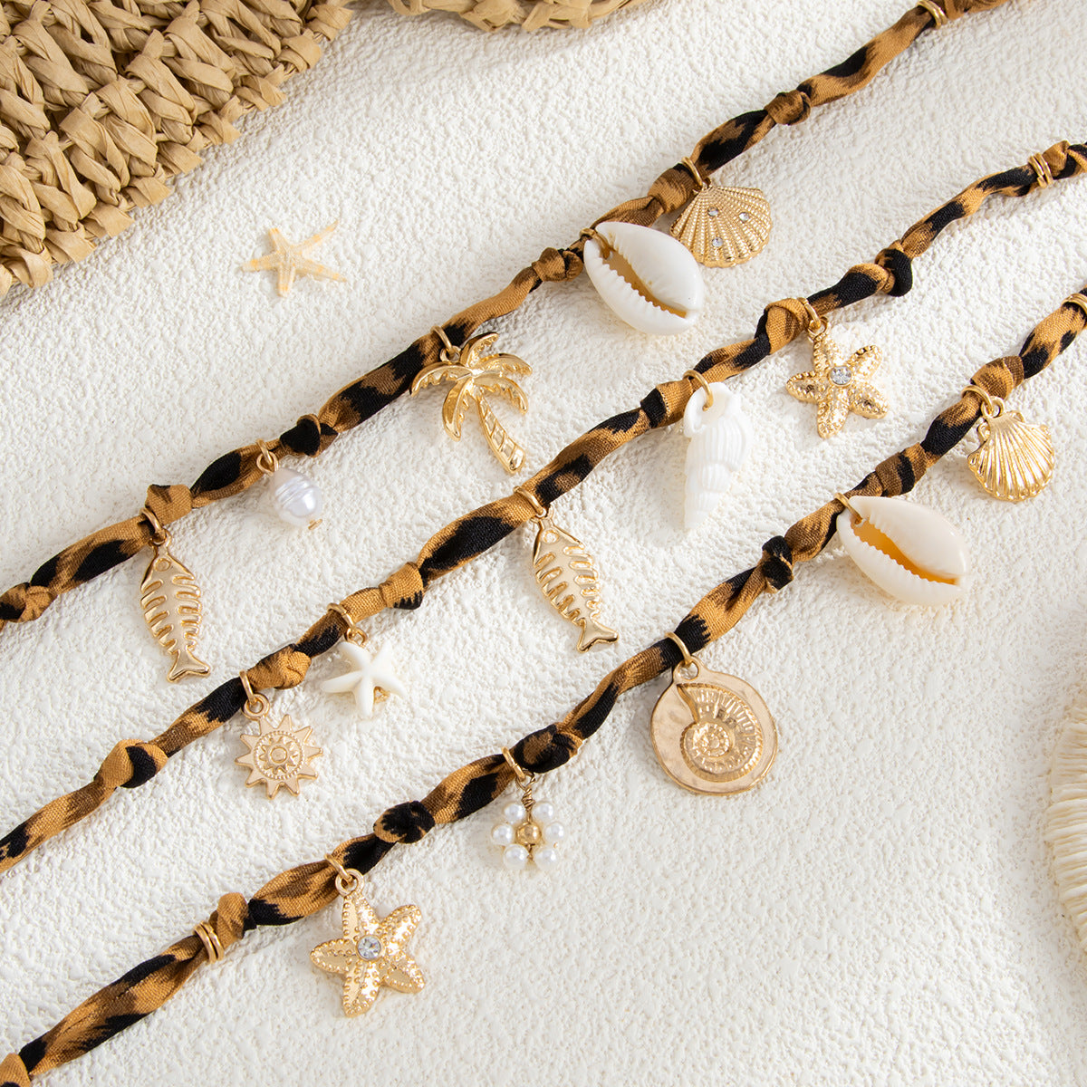 Minimalist Star-Shaped Alloy Pendant Necklace with Shell Inlay, Electroplated Ocean-Inspired Clavicle Chain for Women