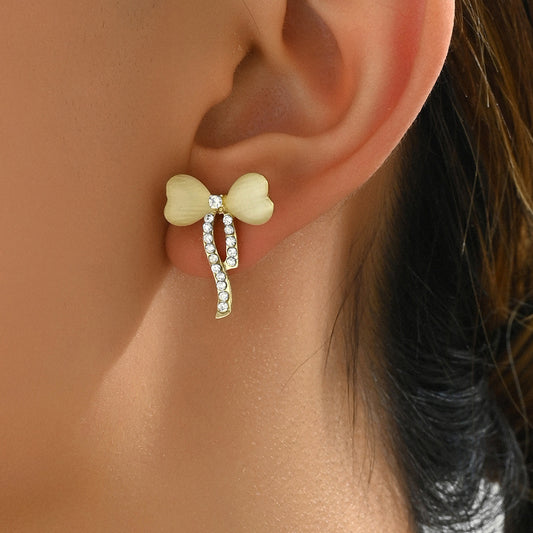 Pendientes Minimalistas Geométricos con Forma de Lazo en Cobre con Incrustaciones de Zirconia para Mujer, Estilo Fresco y Dulce de Casa de Campo