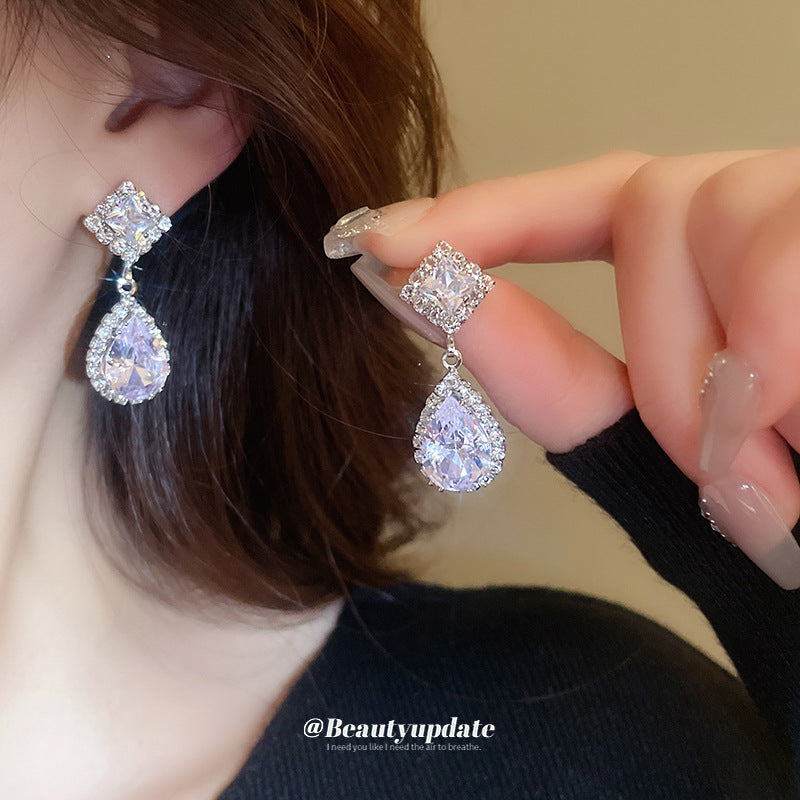 Elegante Collar y Pendientes de Cobre con Circonitas en Forma de Gota de Agua para Mujer, Conjunto de Lujo Minimalista con Cadena a la Clavícula