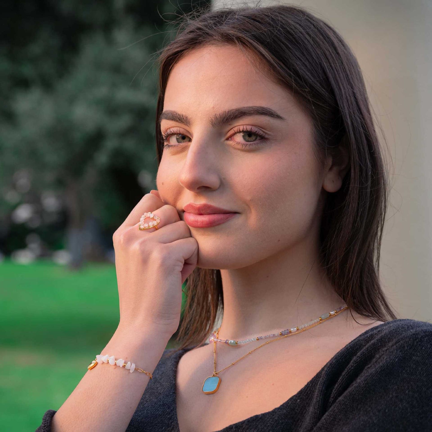 Anello Minimalista a Cuore in Acciaio Inox con Placcatura Oro 18K e Intarsio in Pietra Naturale da Donna