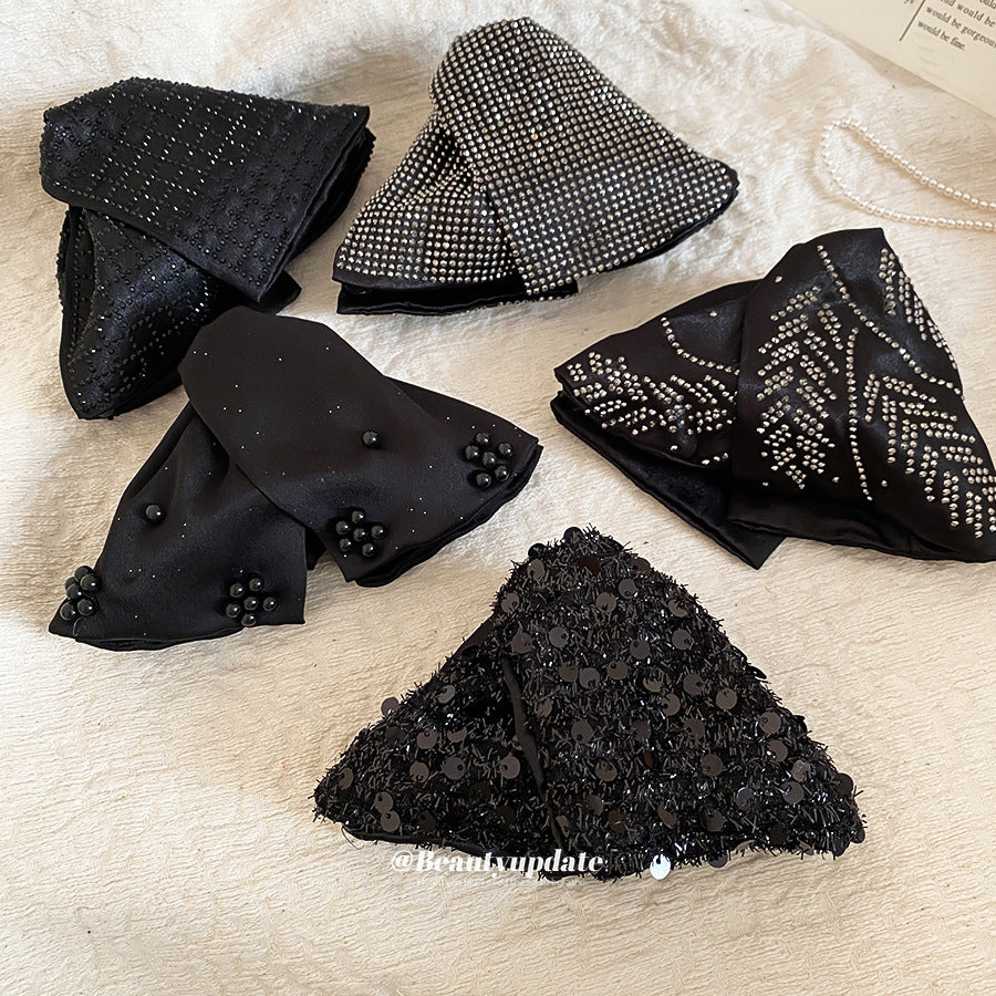 Fermaglio per Capelli Triangolare in Acrilico Stile "Old Money" Vintage con Intarsio di Strass da Donna