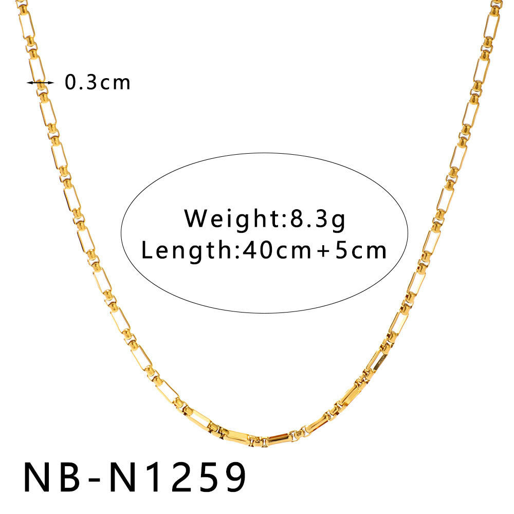 Collana con pendente geometrico minimalista da donna con design a intaglio, catena in acciaio inossidabile e finitura placcata sottovuoto in oro 18 carati