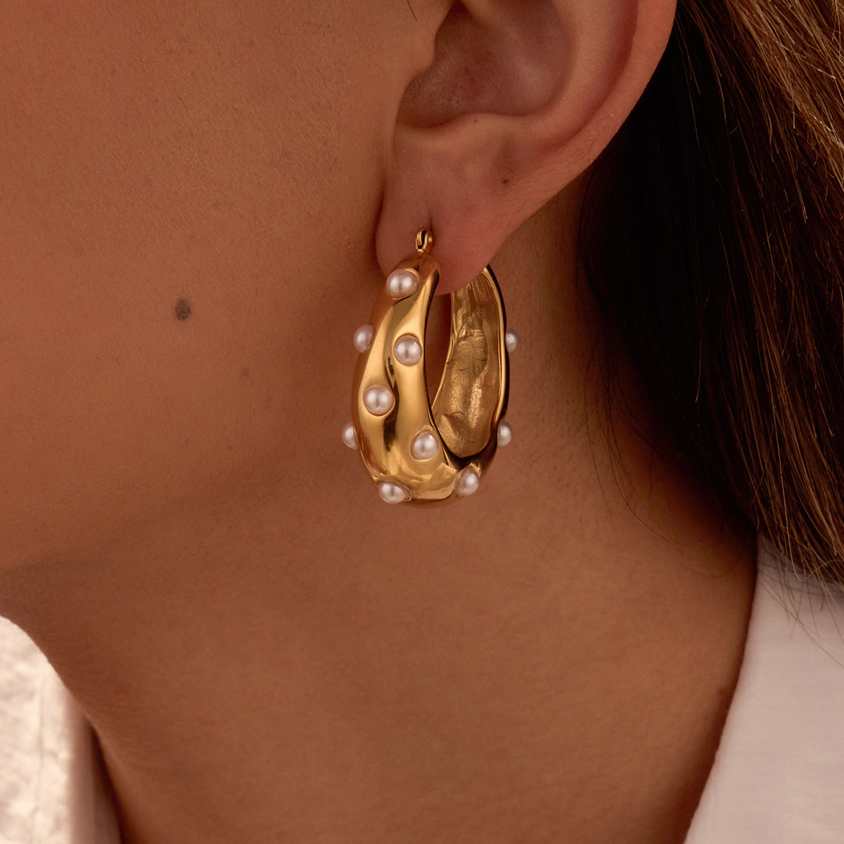 Pendientes de aro de acero inoxidable con diseño geométrico de moda, chapados en oro de 18 quilates, con incrustaciones de perlas y circonitas para mujer