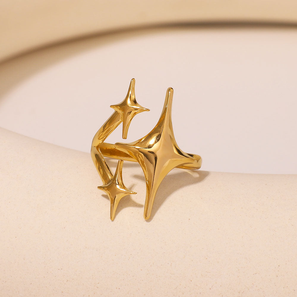 Anello ipoallergenico unisex in acciaio inossidabile lucido, a tre stelle, geometrico, minimalista