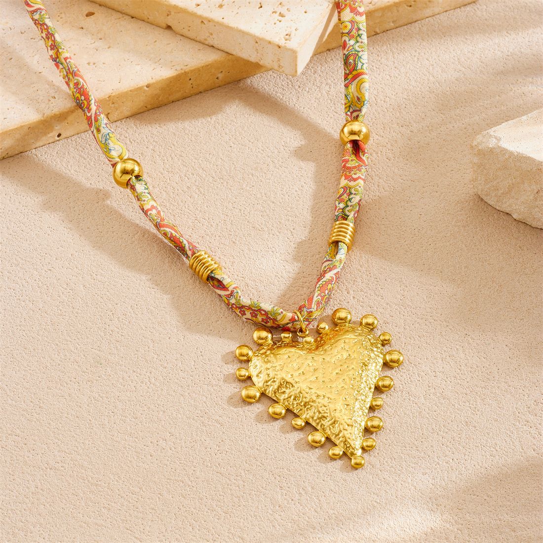 Vintage Elegant Gold Plated Stainless Steel Heart Pendant Necklace with Floral Ribbon and Beads