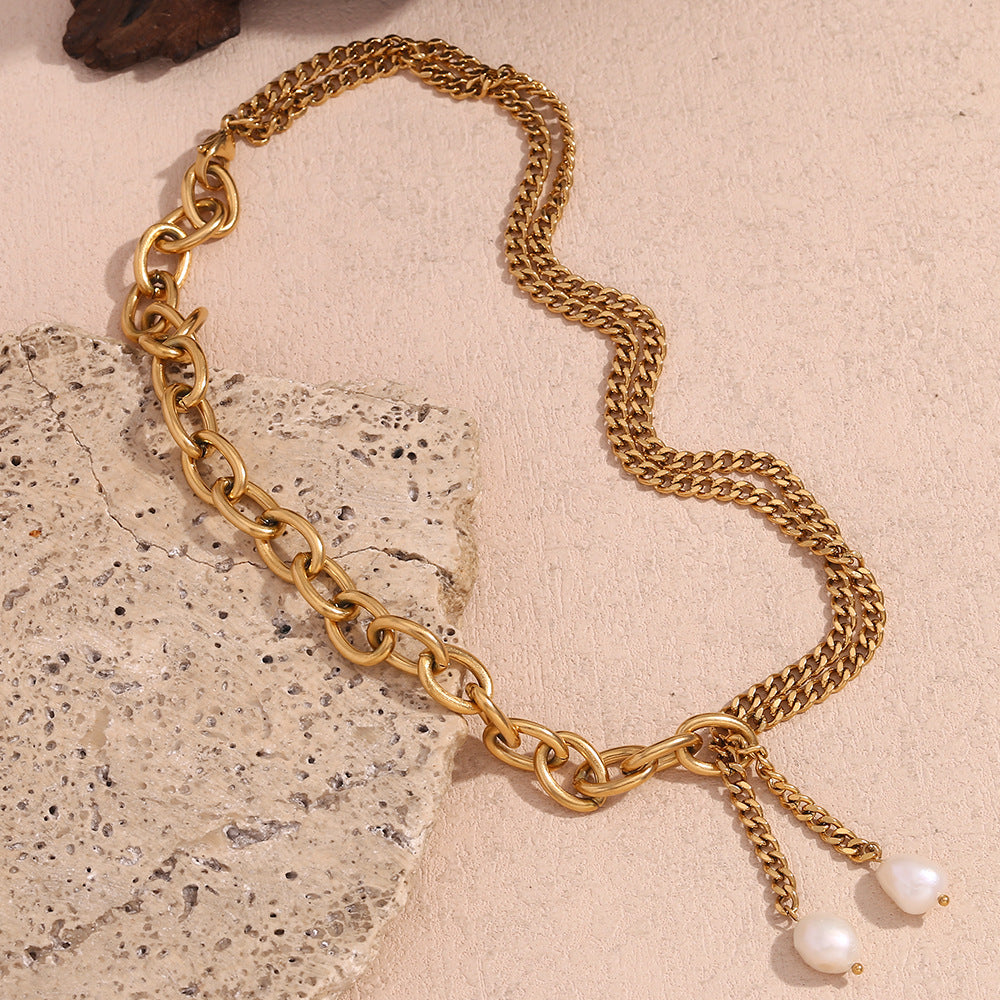Collana a Y con doppia catena cubana in acciaio inossidabile placcato oro 18 carati con pendente in perla d'acqua dolce e design geometrico minimalista