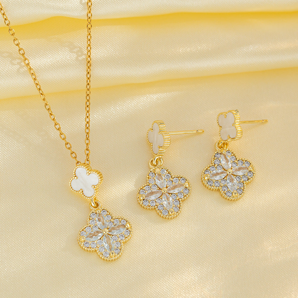 Set di Collana e Orecchini con Ciondolo a Goccia a Cuore Minimalista di Lusso in Acciaio al Titanio con Intarsi di Strass e Placcatura in Oro su Catena a O