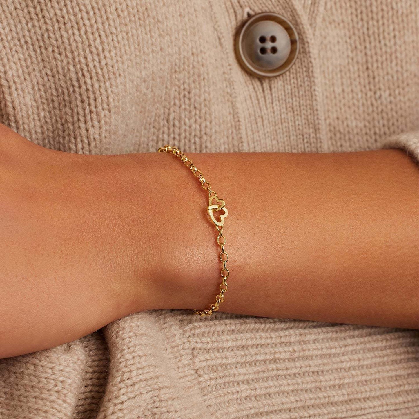 Minimalist Heart-Shaped Titanium Steel Necklace with 18K Gold Plating for Women
