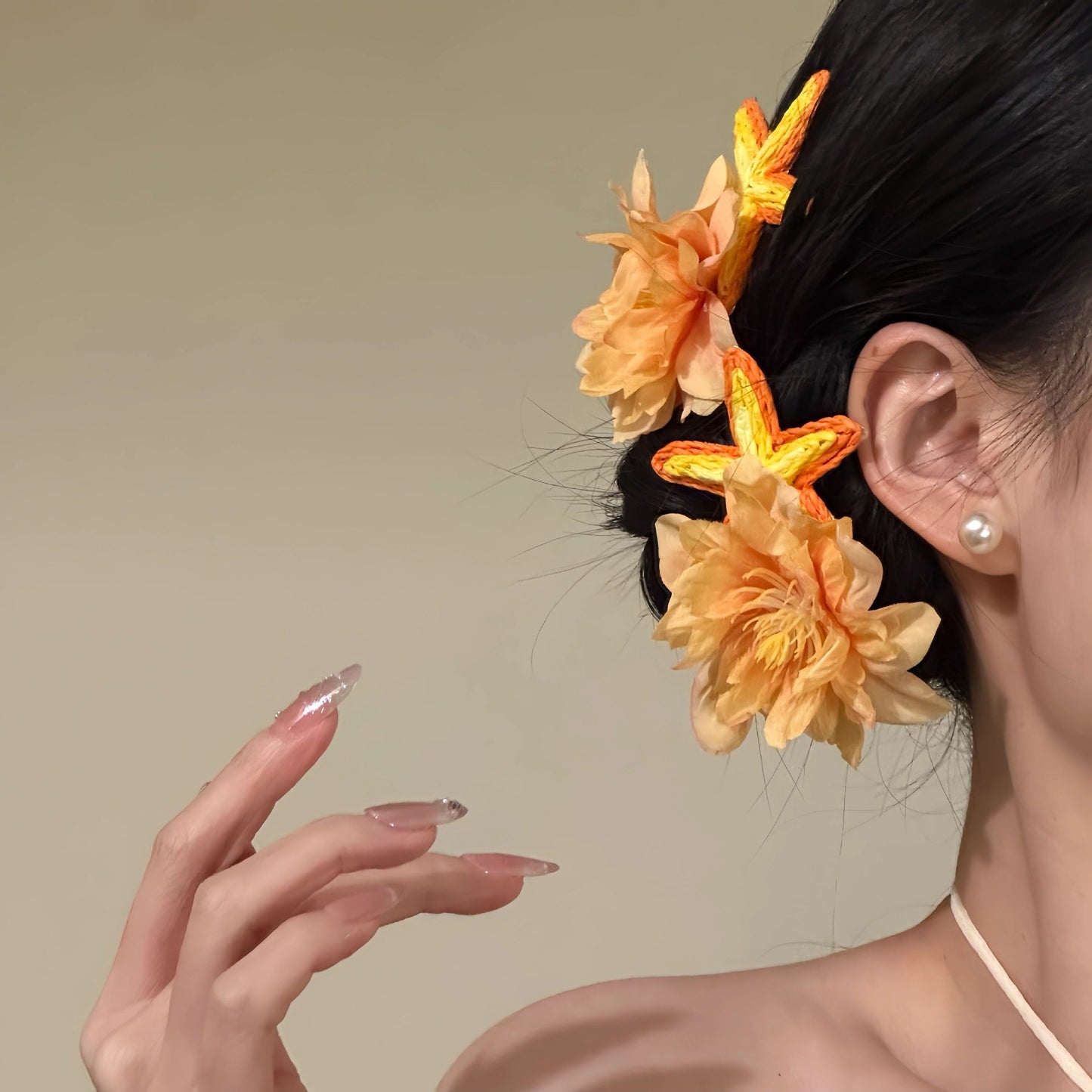 Elegant Floral Star Hair Clip for Women with Fabric Petals and Duckbill Design in Sweet Minimalist Style
