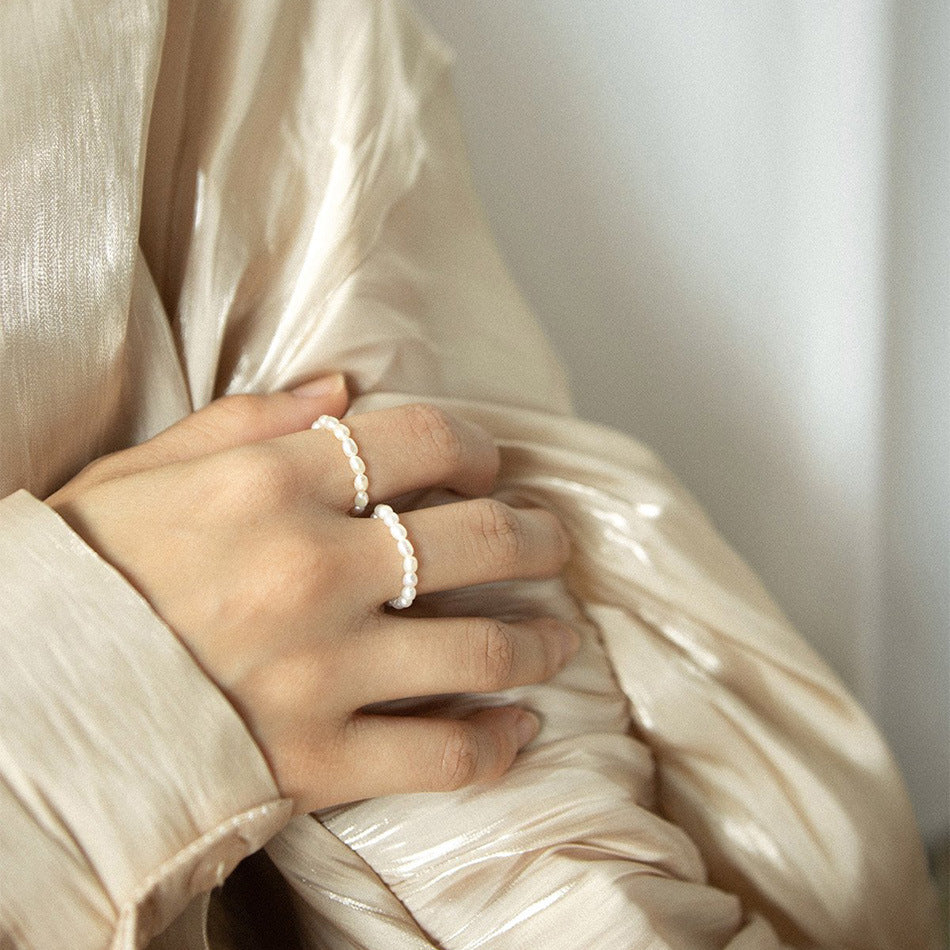 Anello Elastico in Argento Sterling 925 con Perla di Acqua Dolce Barocca Rotonda