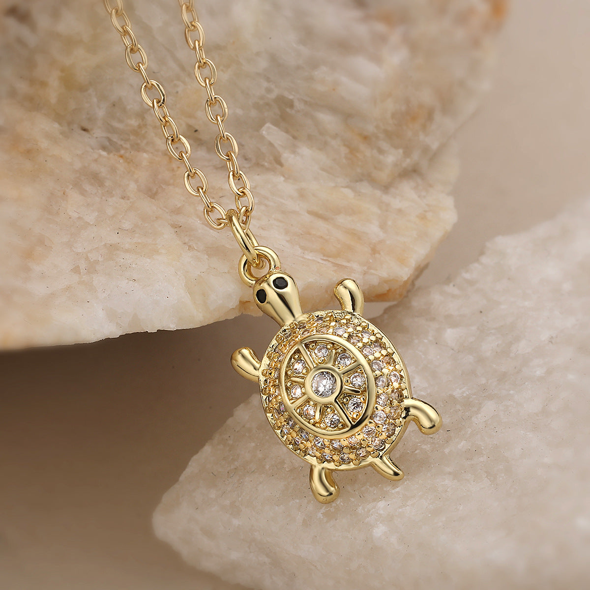 Minimalist 18K Gold Plated Brass Micro-inlay Cubic Zirconia Turtle Pendant Necklace for Women